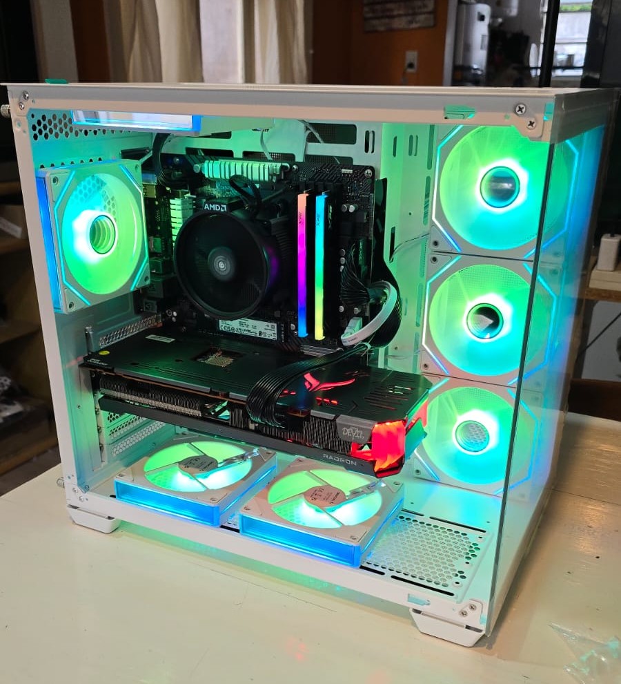 PC Gamer con iluminación RGB